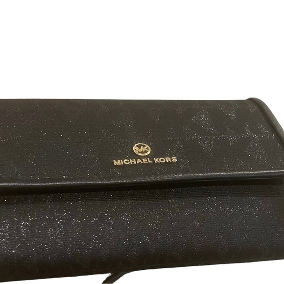 MICHAEL KORS Jet Set Large Flap Phone Wristlet Wallet Black - Picture 3 of 10